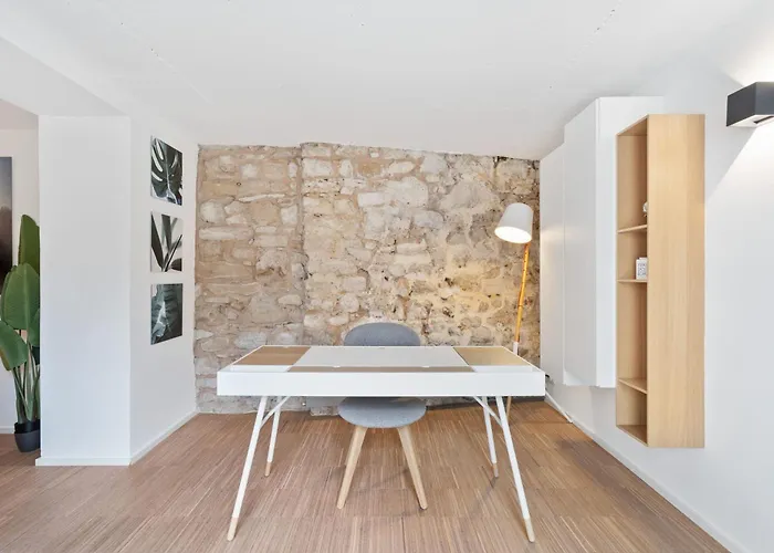 Апартаменты Stylish In Grund With Balcony & Views