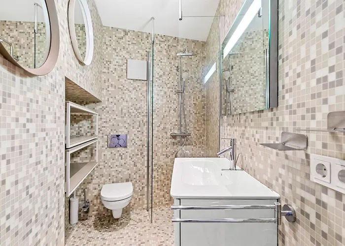 Appartement Stylish In Grund With Balcony & Views