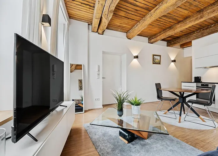 Appartement Stylish In Grund With Balcony & Views Luxemburg