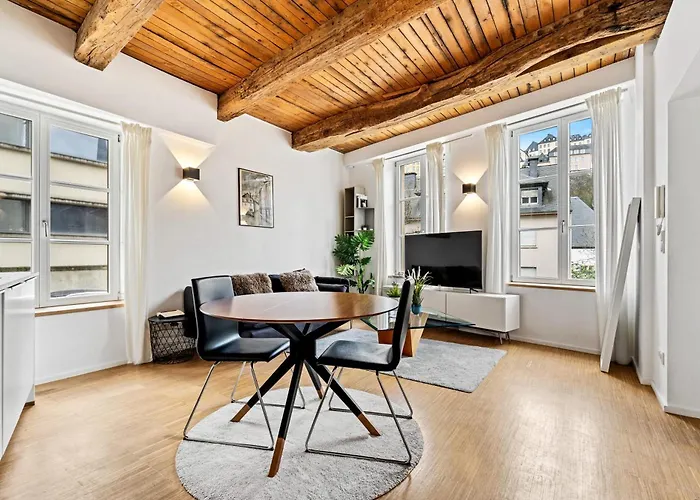 Stylish In Grund With Balcony & Views Luxemburg