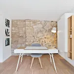 Apartment Stylish In Grund With Balcony & Views