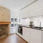 Stylish In Grund With Balcony & Views Apartment *